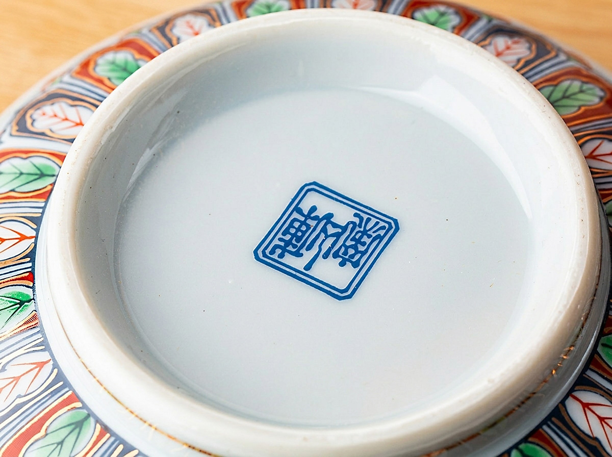 zestaw misek z pokrywkami imari — kozan kiln, era showa