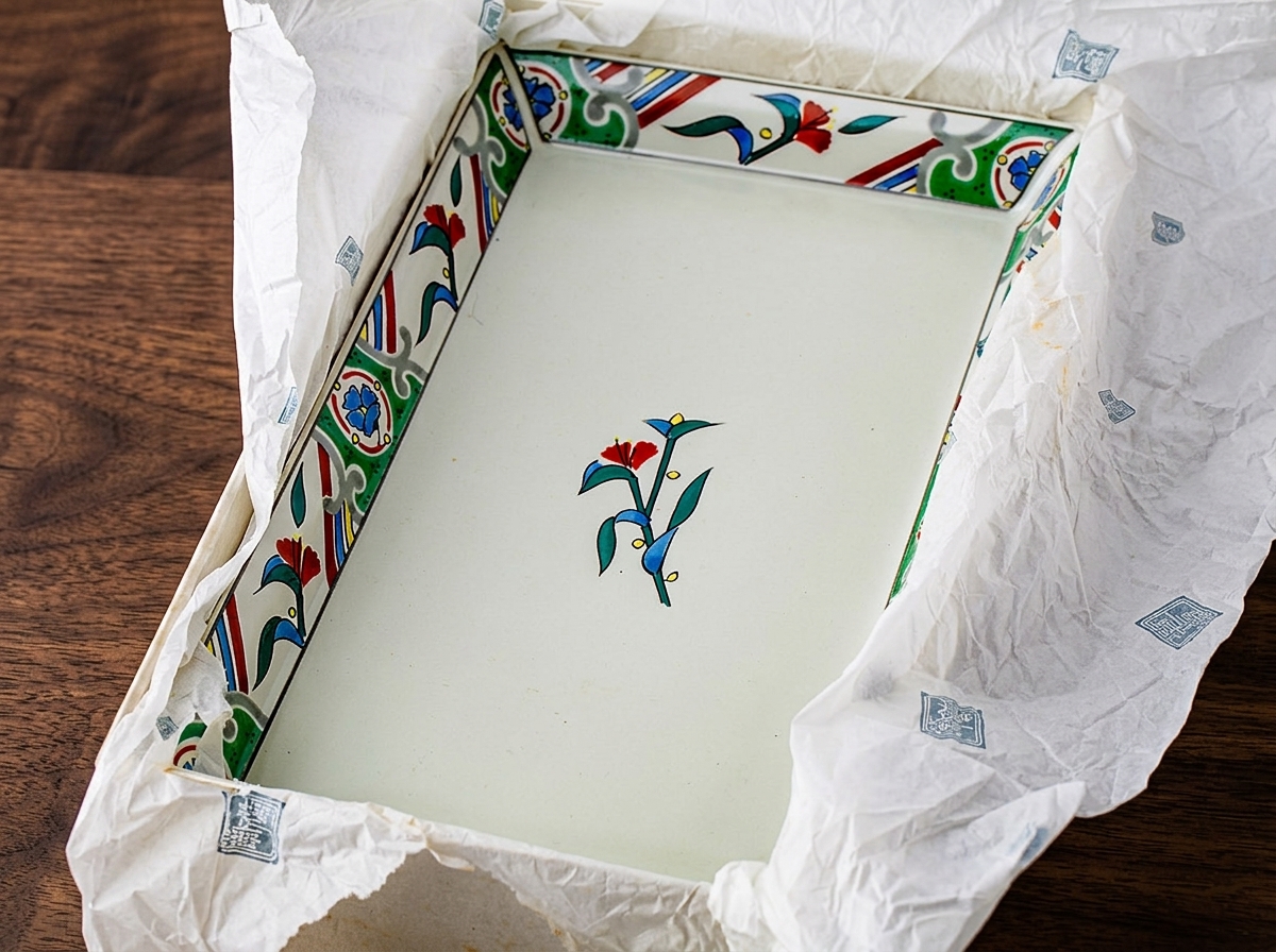 Talerze Ryuuzan Kiln — Ko-Imari Aka-e, zestaw 4