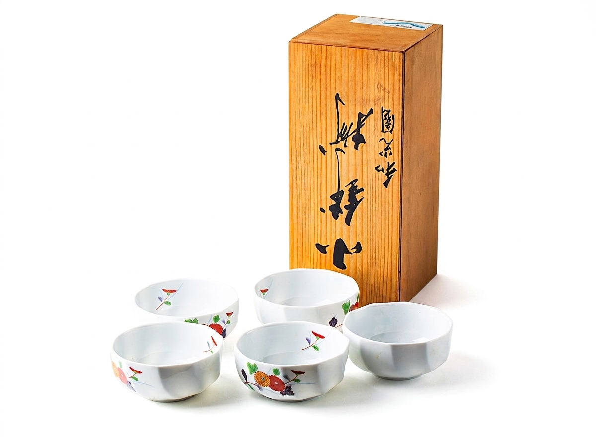 Kobachi Wakoen — Kiku,